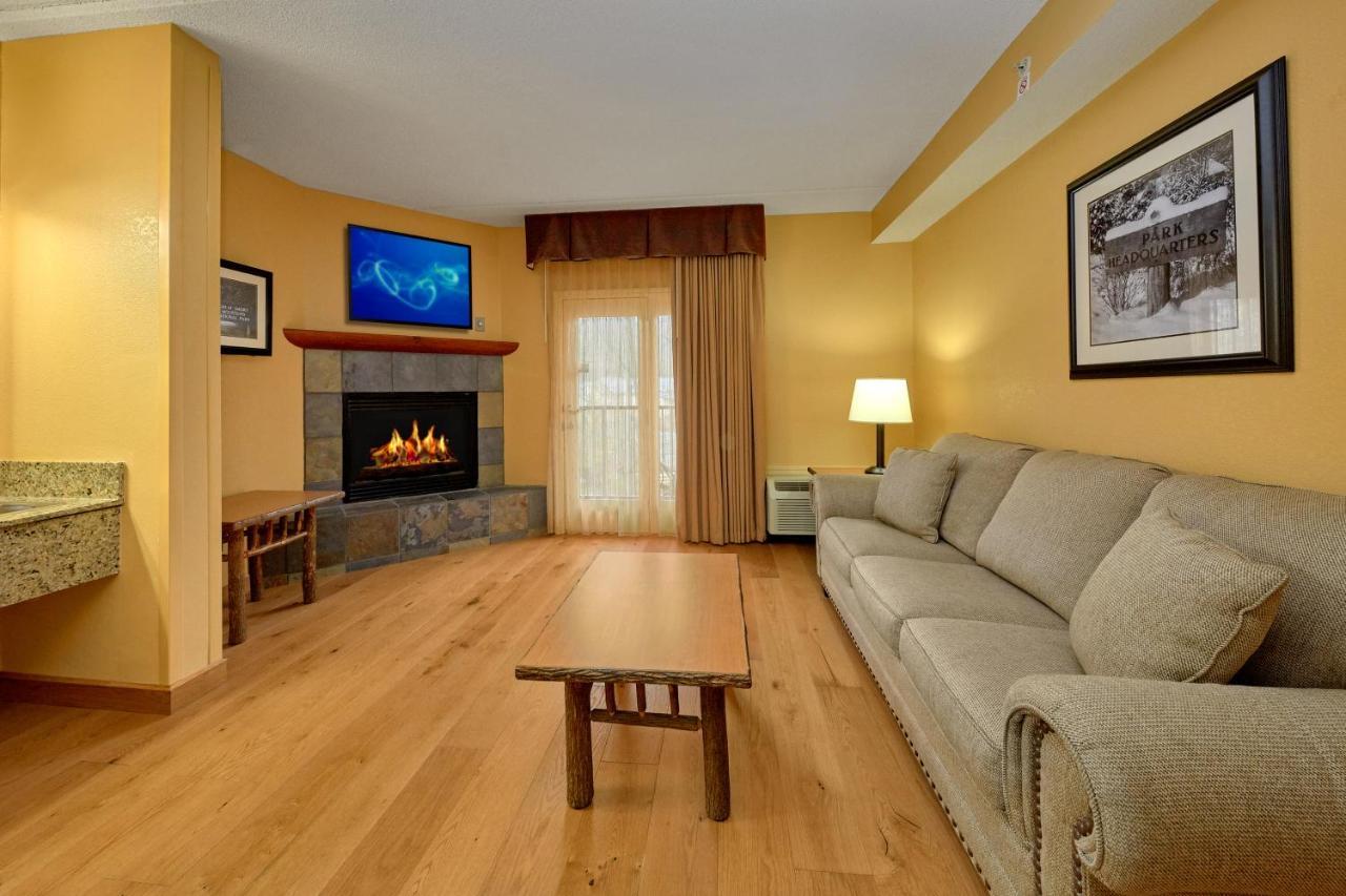 Bearskin Lodge On The River Gatlinburg Εξωτερικό φωτογραφία